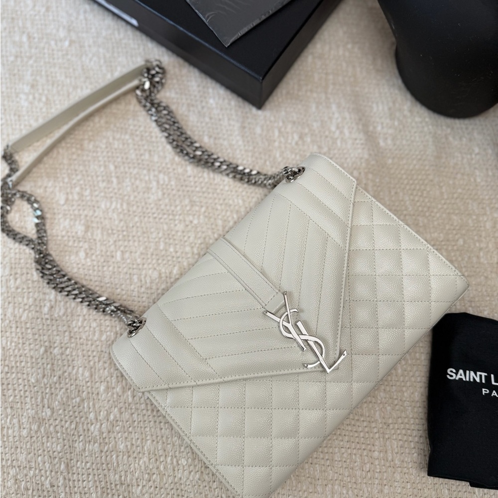 SAINT LAURENT MEDIUM ENVELOPE BAG QUILTED GRAIN LEATHER - Picture 2 of 13